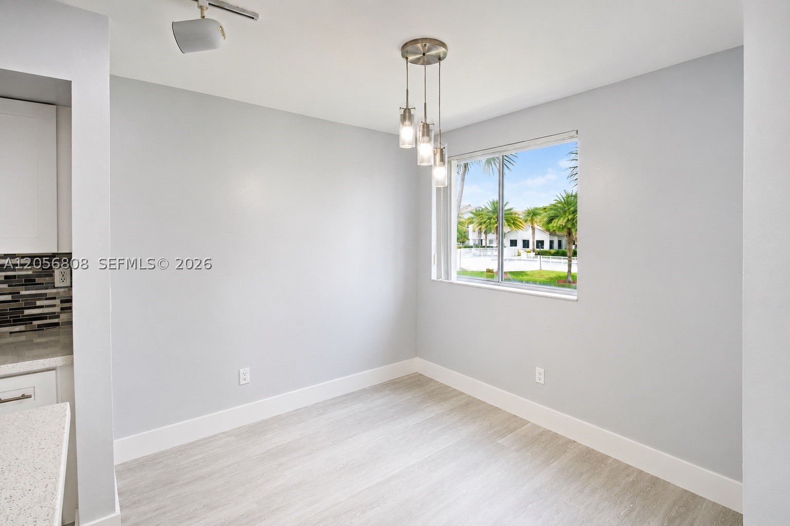 ROYAL GRAND CONDO - Residential