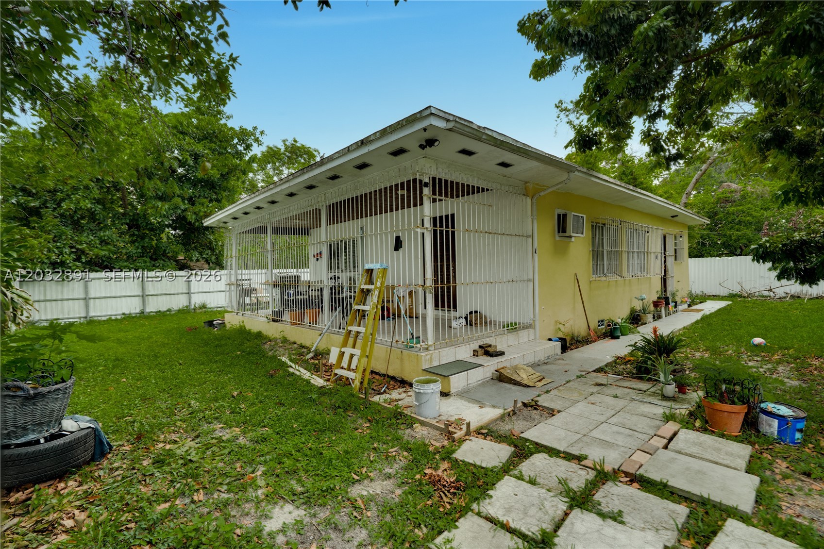 TAMIAMI ACRES PLAN I - Residential
