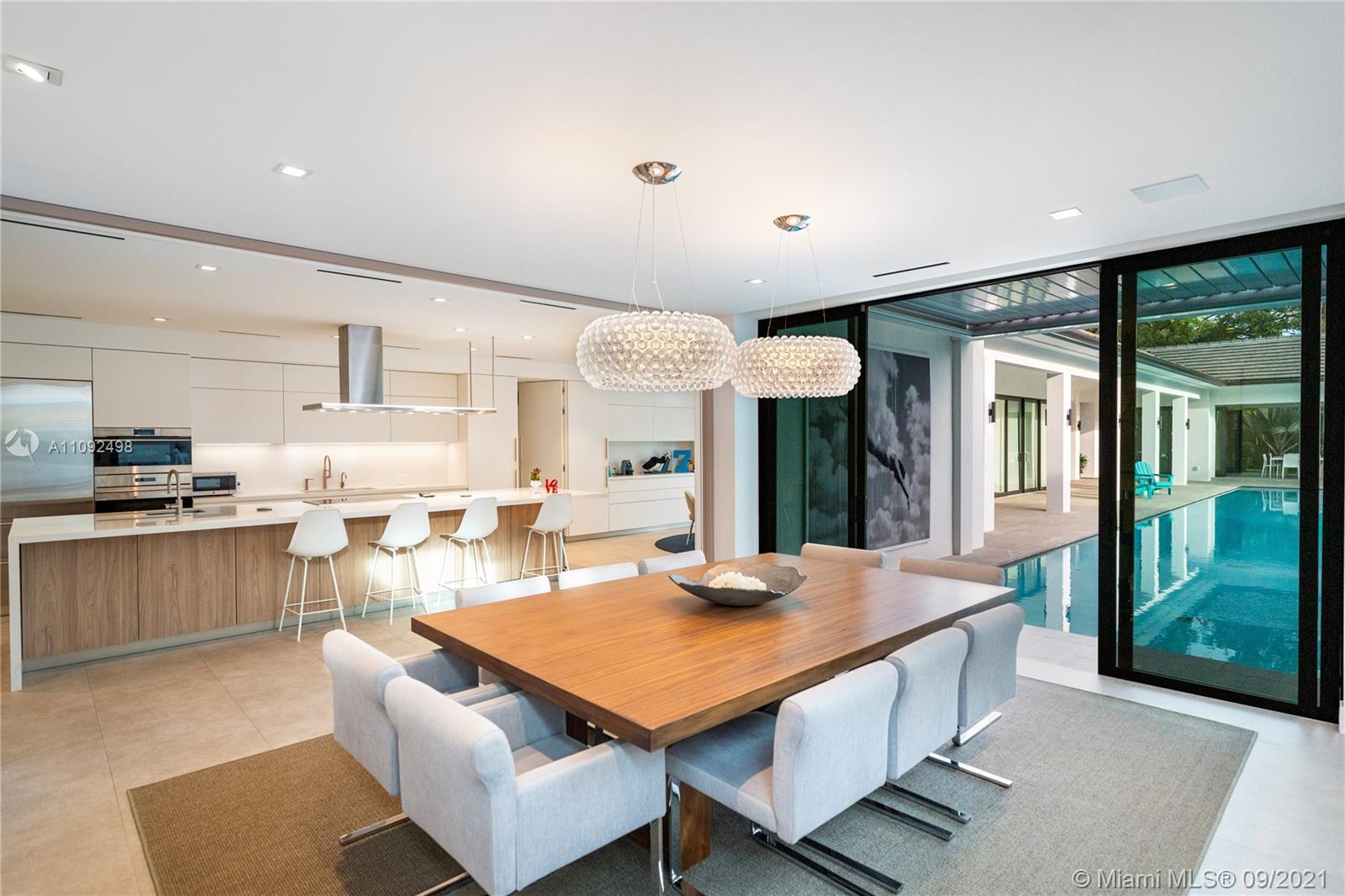 CORAL GABLES RIVIERA SEC - Residential