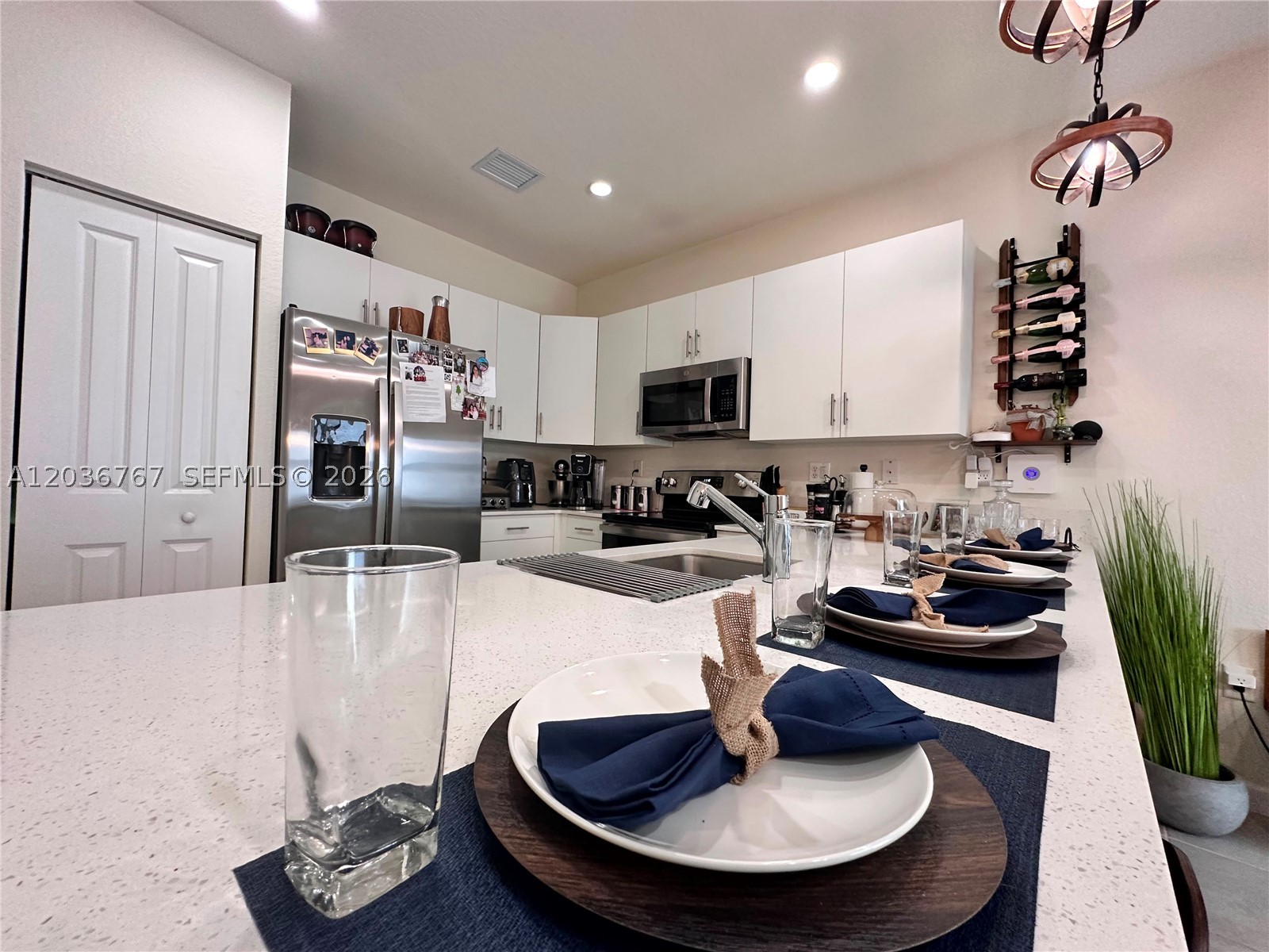 AQUABELLA NORTH - Residential Lease