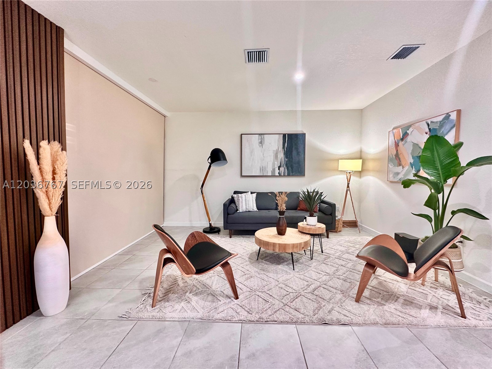 AQUABELLA NORTH - Residential Lease