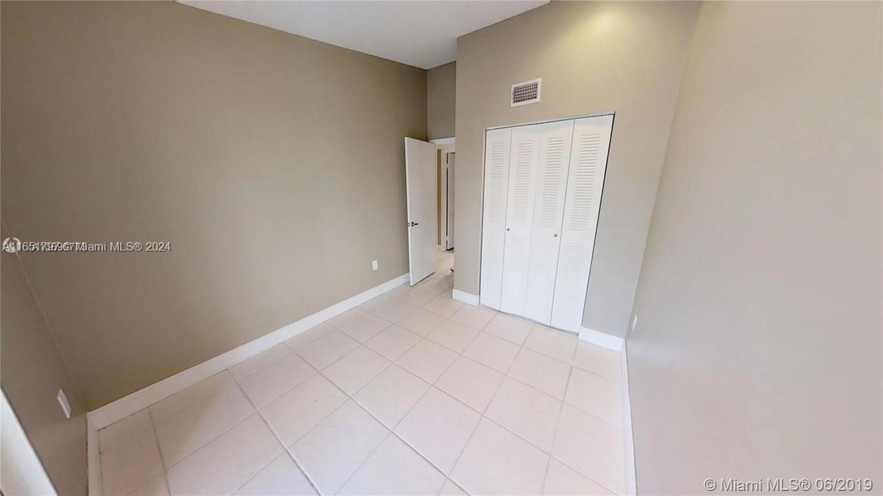 DORAL PK CO CLUB VILLAS C - Residential Lease