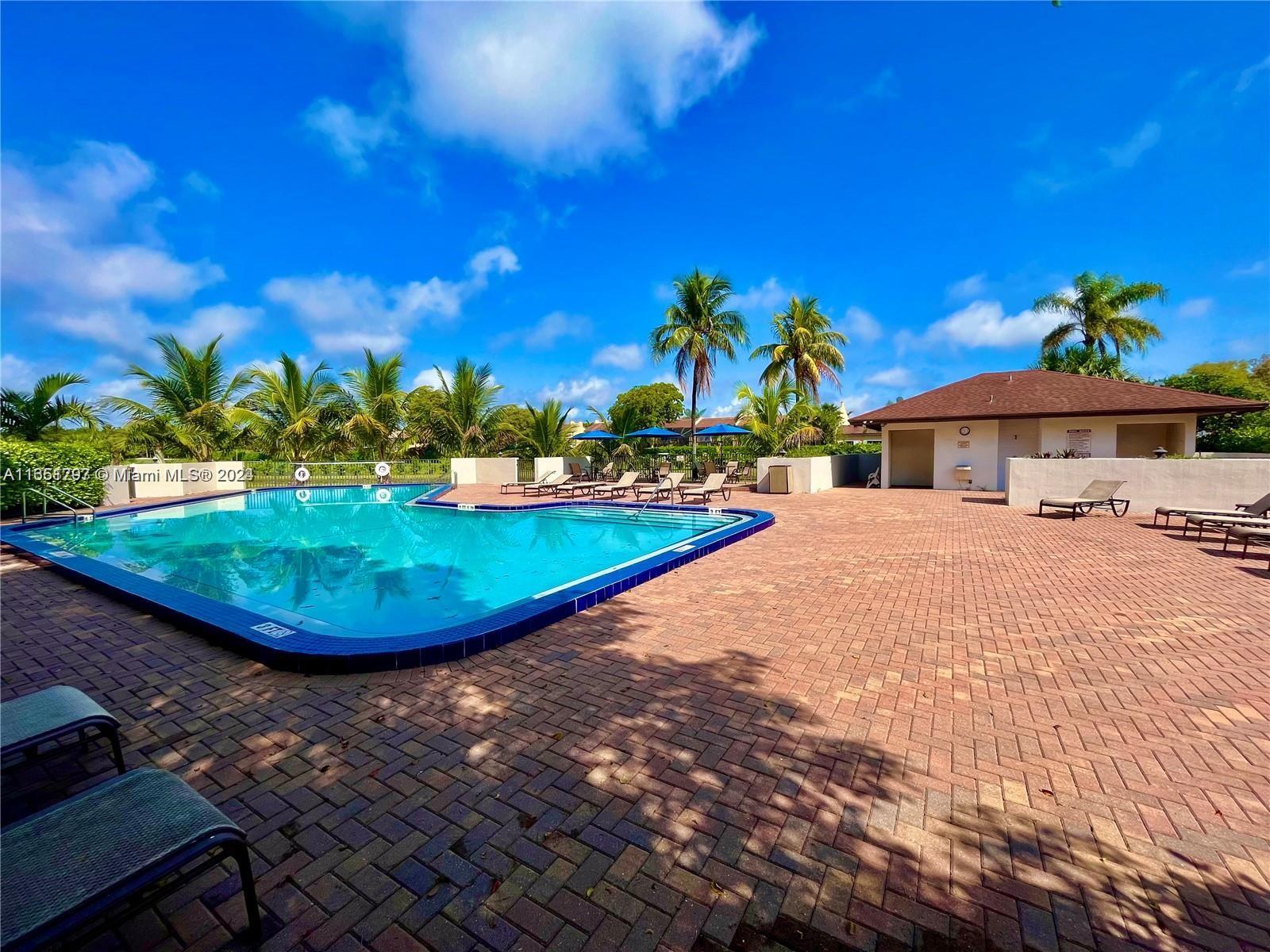 DORAL PK CO CLUB VILLAS C - Residential Lease