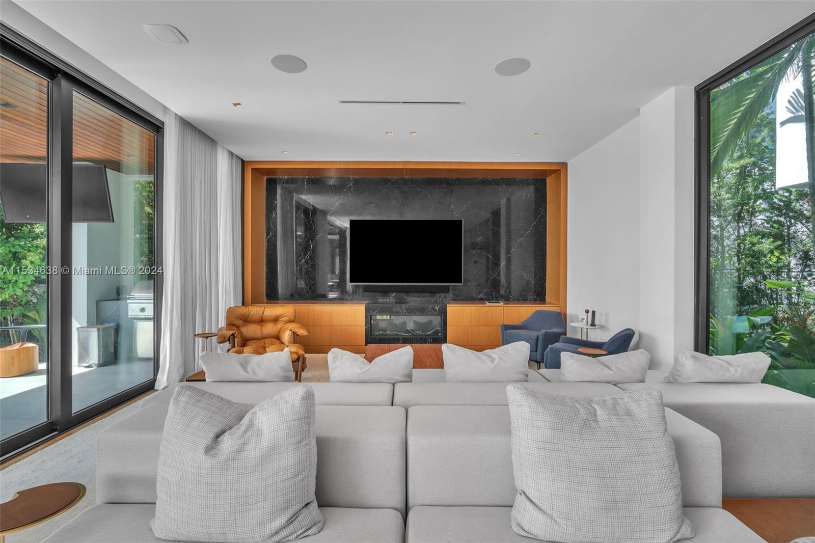EASTERN SHORES 1ST ADDN - Residential