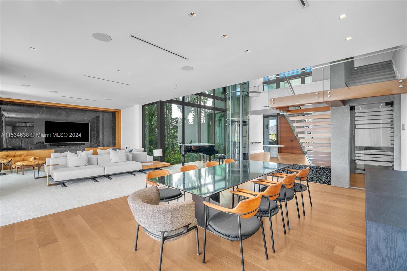 EASTERN SHORES 1ST ADDN - Residential