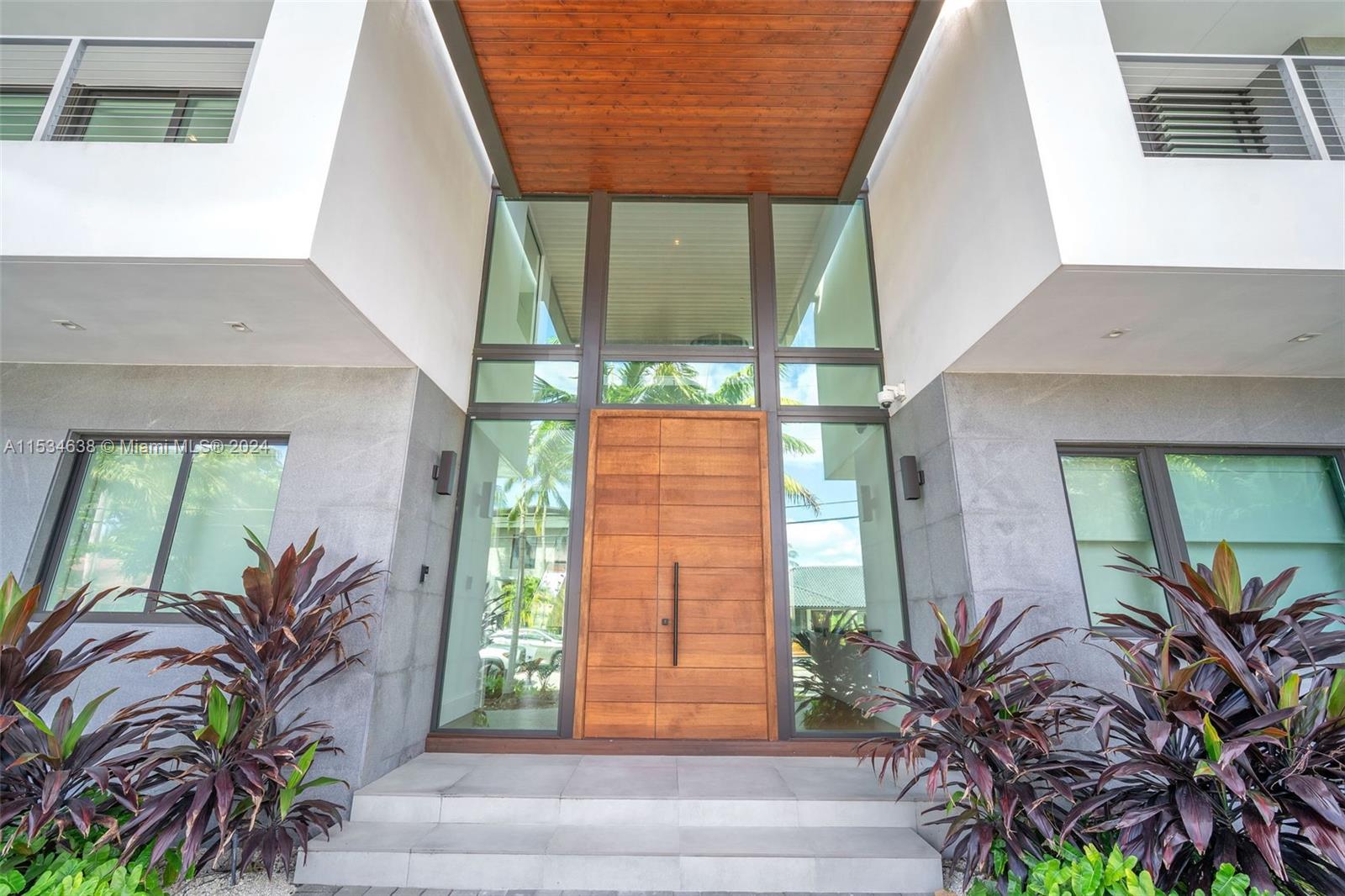 EASTERN SHORES 1ST ADDN - Residential