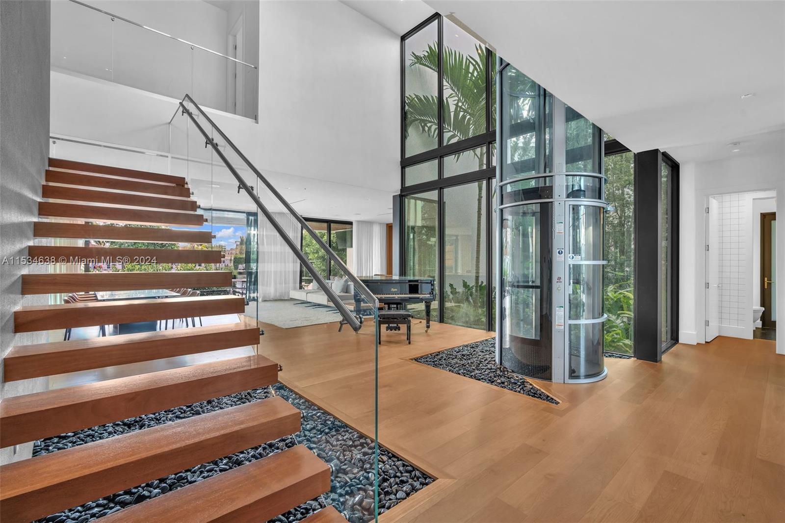 EASTERN SHORES 1ST ADDN - Residential