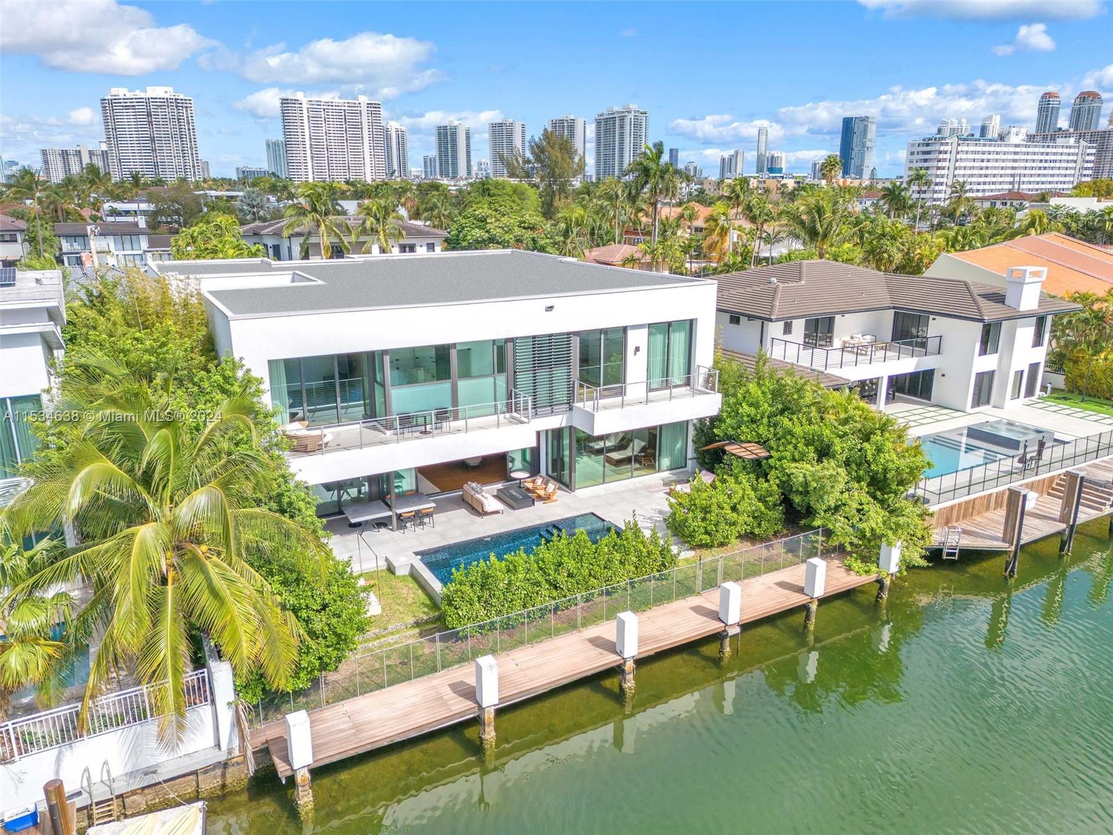 EASTERN SHORES 1ST ADDN - Residential