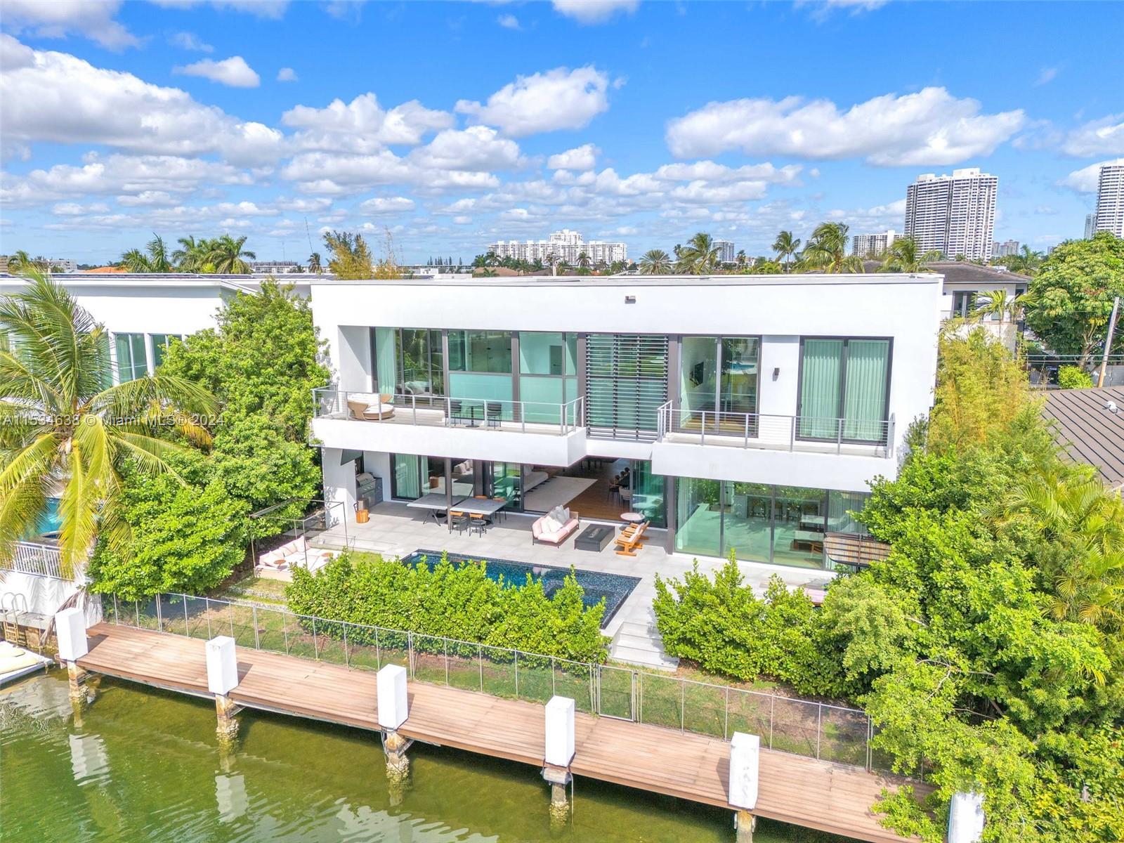 EASTERN SHORES 1ST ADDN - Residential