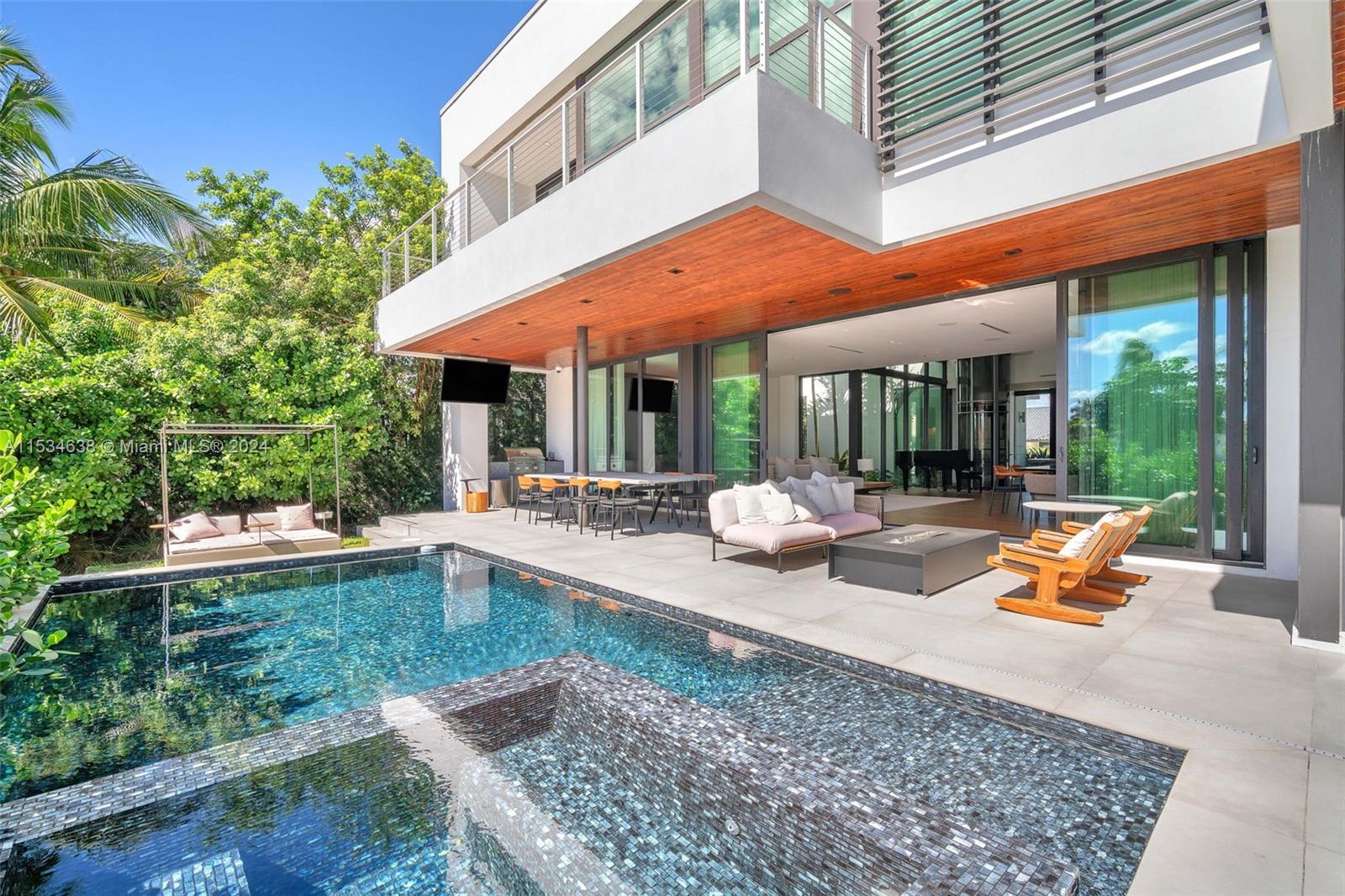 EASTERN SHORES 1ST ADDN - Residential
