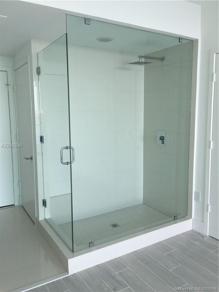Icon Bay - Residential Lease