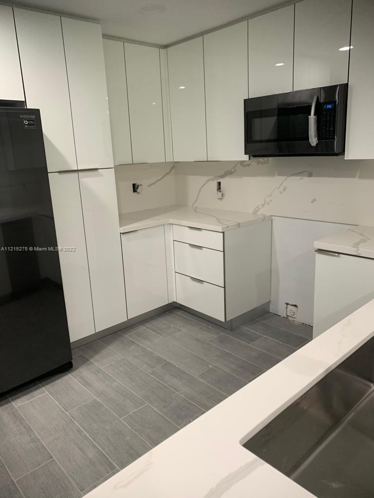 FOREST HILLS SOUTH - Residential Lease