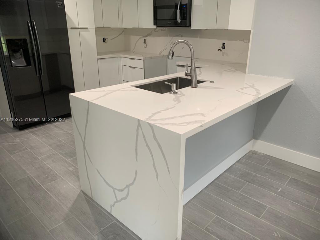 FOREST HILLS SOUTH - Residential Lease