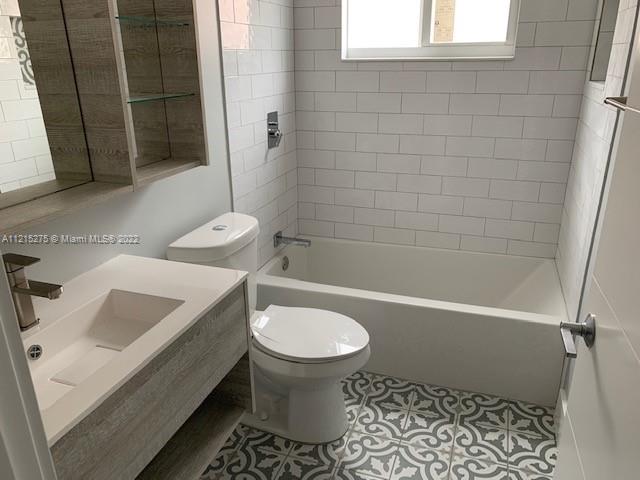 FOREST HILLS SOUTH - Residential Lease