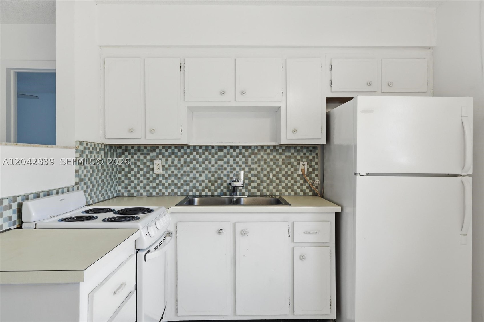 CROISSANT PARK DIXIE CUT- - Residential Lease