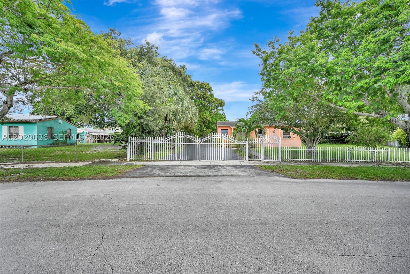 BUNCHE PARK 1 ADDN - Residential