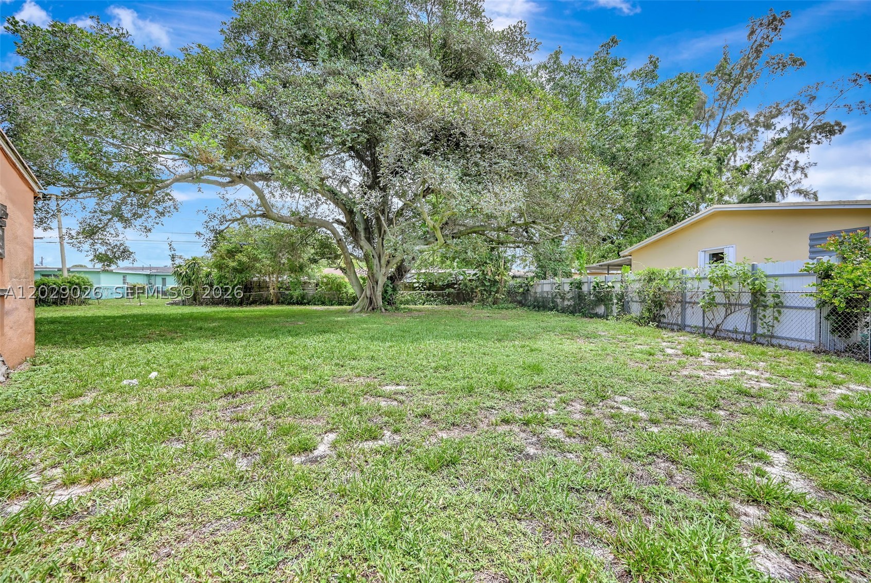 BUNCHE PARK 1 ADDN - Residential