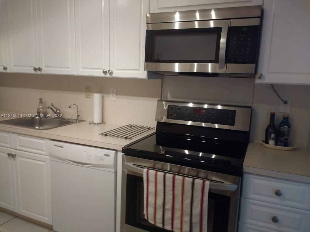 FLAMENCO CONDO-TOWER II - Residential Lease