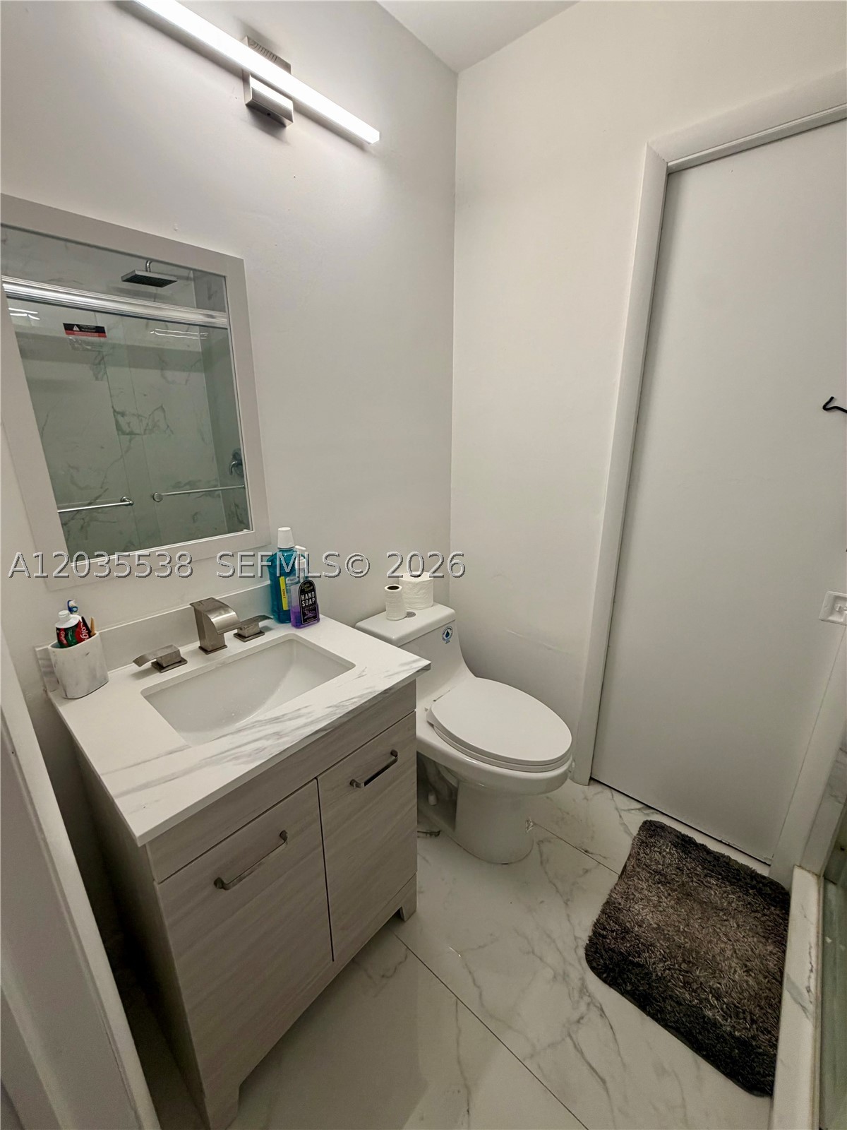 LAGUNA CONDO - Residential