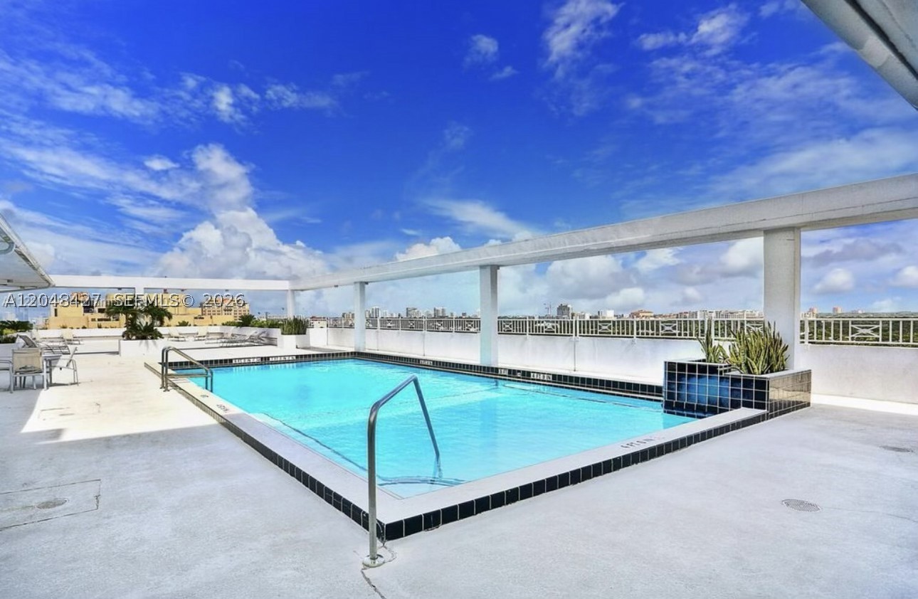 DAVID WILLIAM HOTEL CONDO - Residential