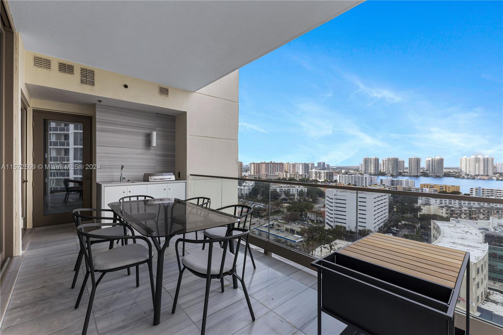 ESTATES AT ACQUALINA - Residential