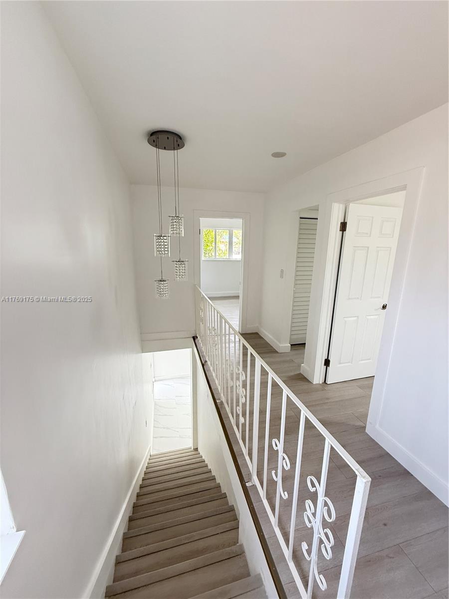 DIXIE HIGHWAY TRACK - Residential Lease
