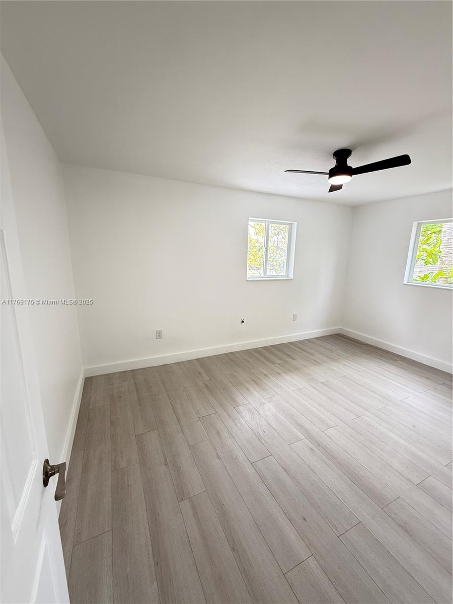 DIXIE HIGHWAY TRACK - Residential Lease