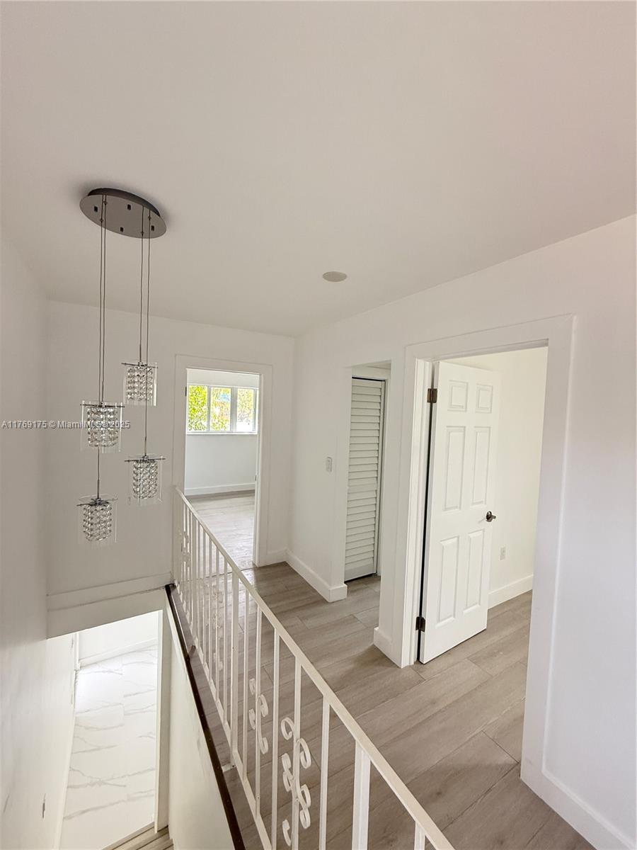 DIXIE HIGHWAY TRACK - Residential Lease