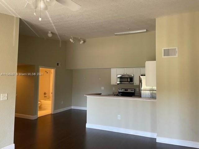 THE CLUB AT ST LUCIE WEST - Residential Lease