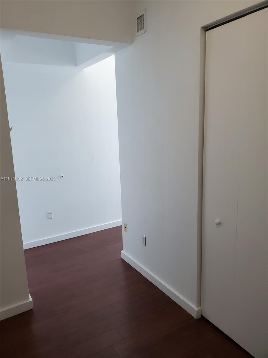 EDGEWATER LOFTS CONDO - Residential Lease