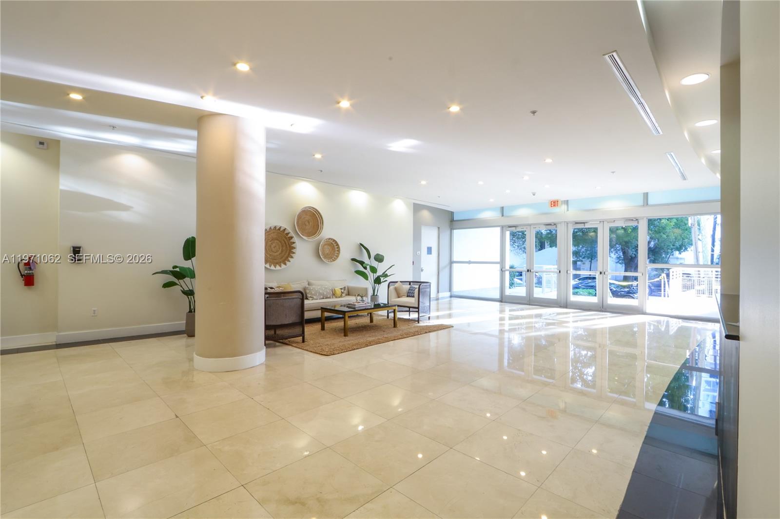 EDGEWATER LOFTS CONDO - Residential Lease