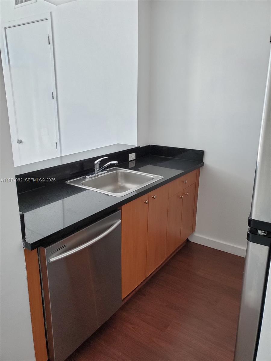 EDGEWATER LOFTS CONDO - Residential Lease