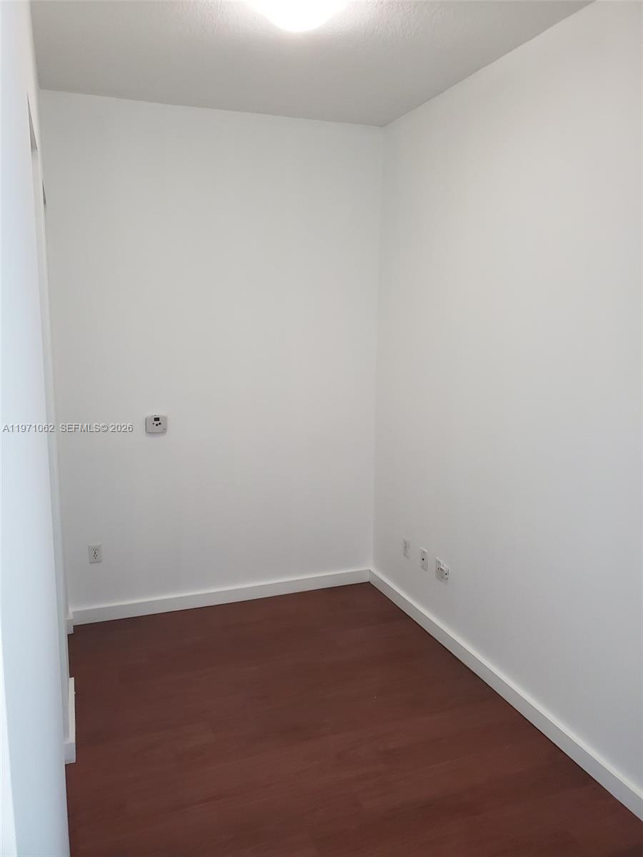 EDGEWATER LOFTS CONDO - Residential Lease