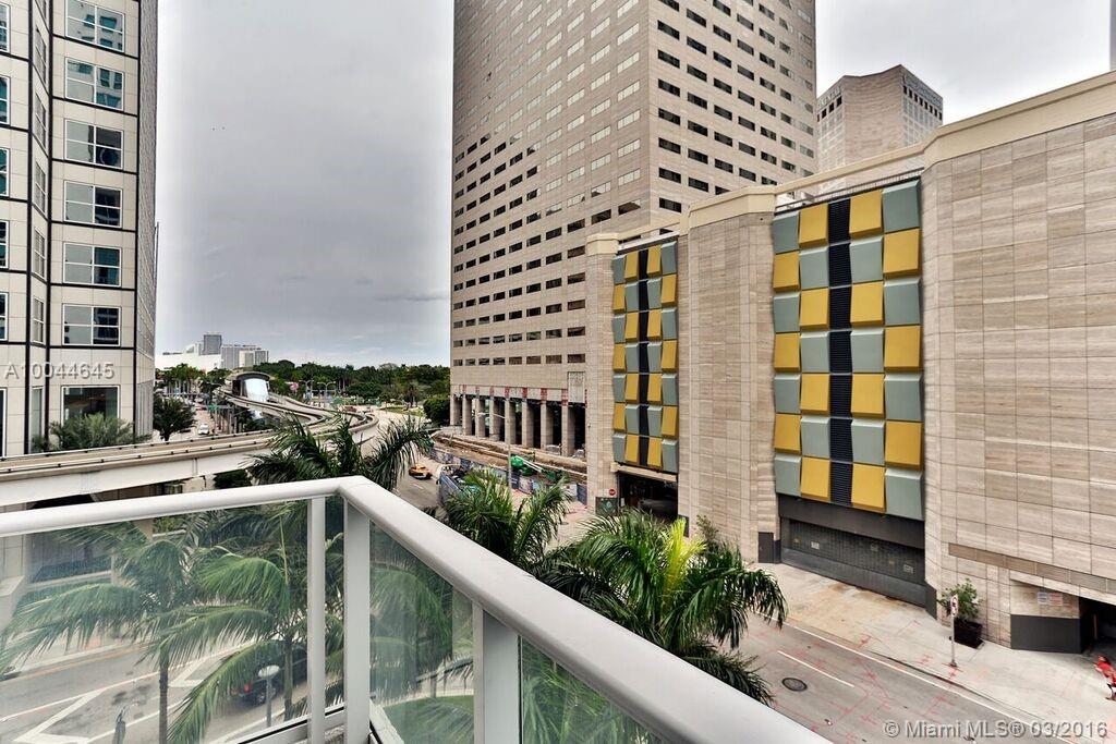 Met 01 - Residential Lease