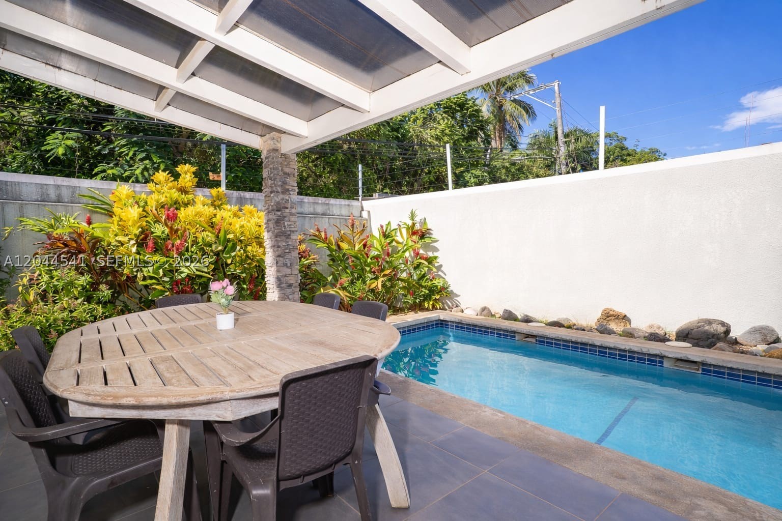 PERLA BONITA - Residential