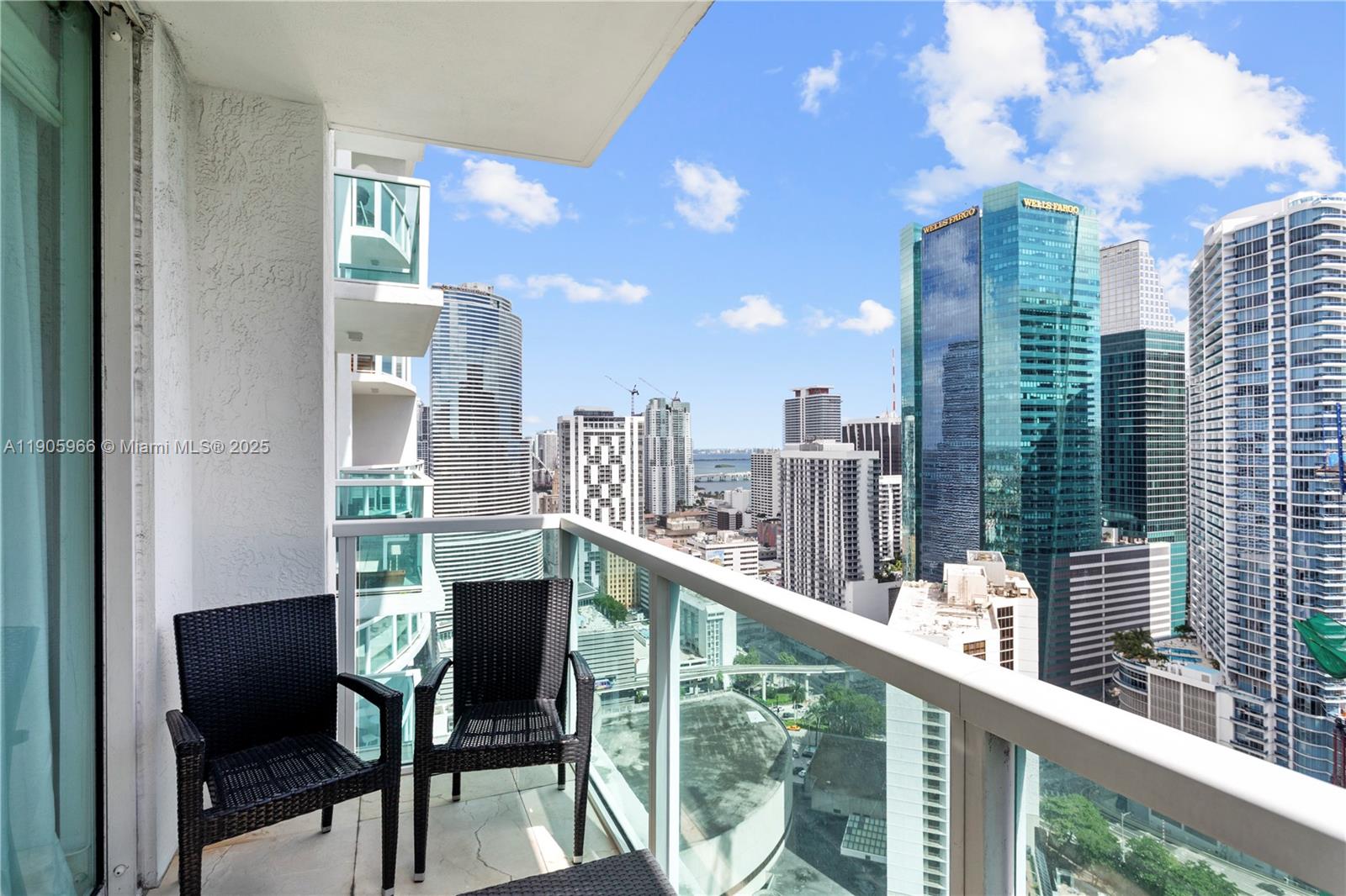 BRICKELL ON THE RIVER N T - Residential
