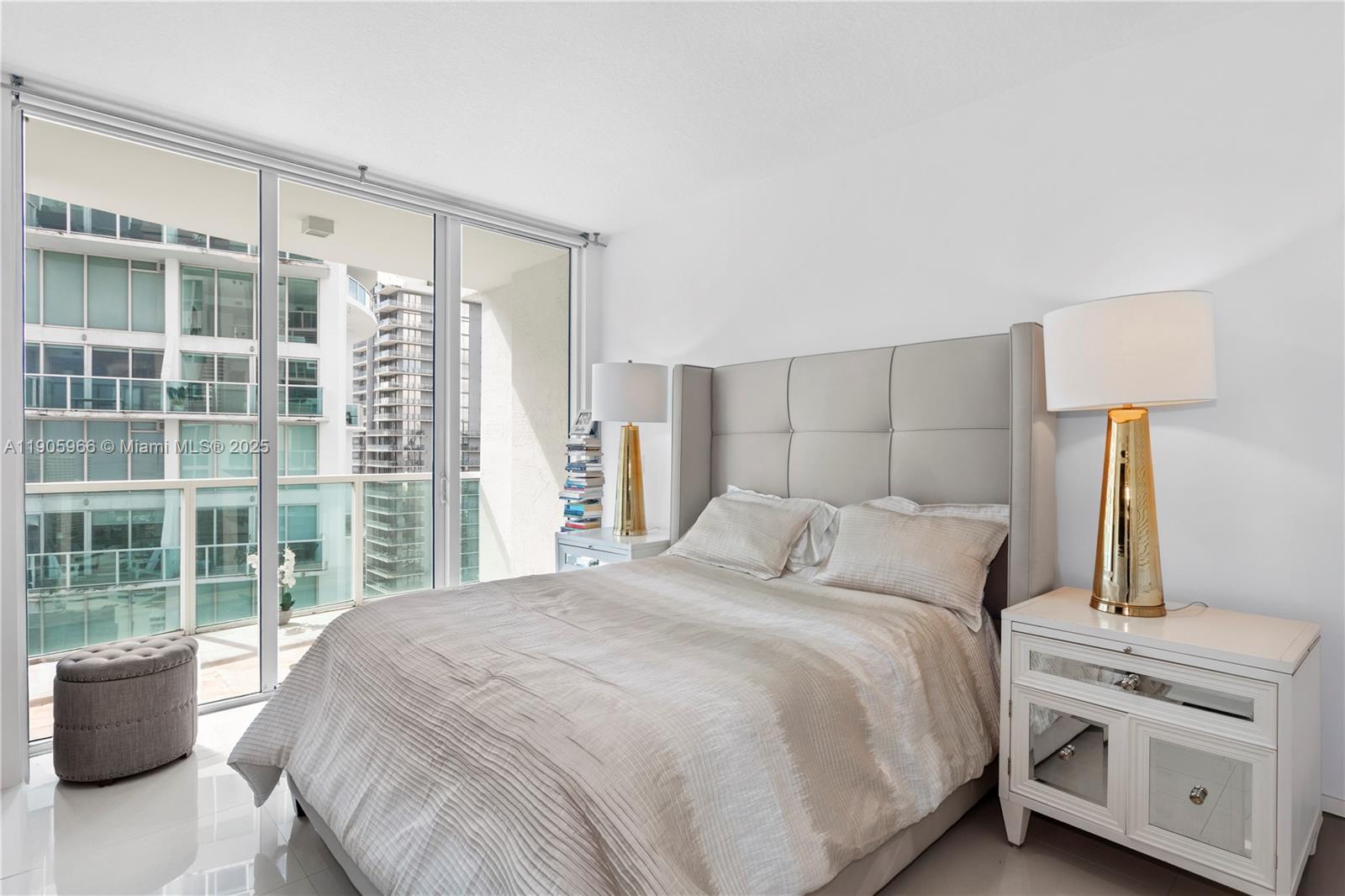 BRICKELL ON THE RIVER N T - Residential