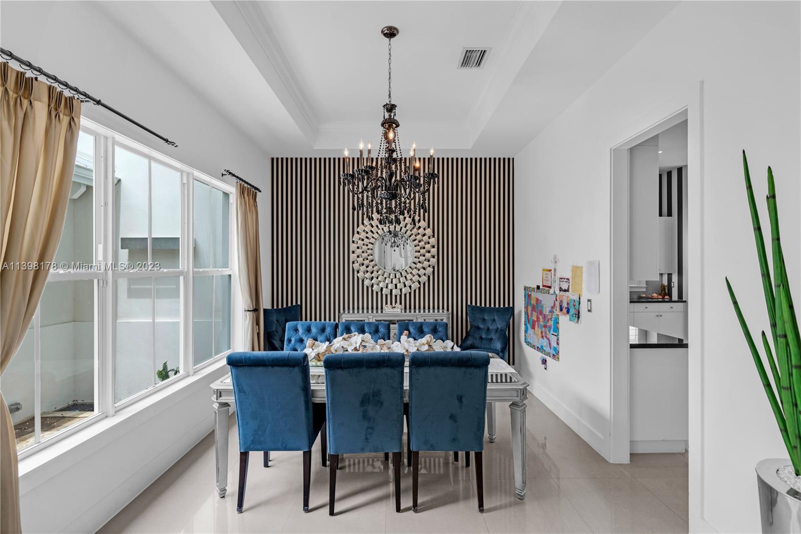 ROBERTS SUB - Residential Lease