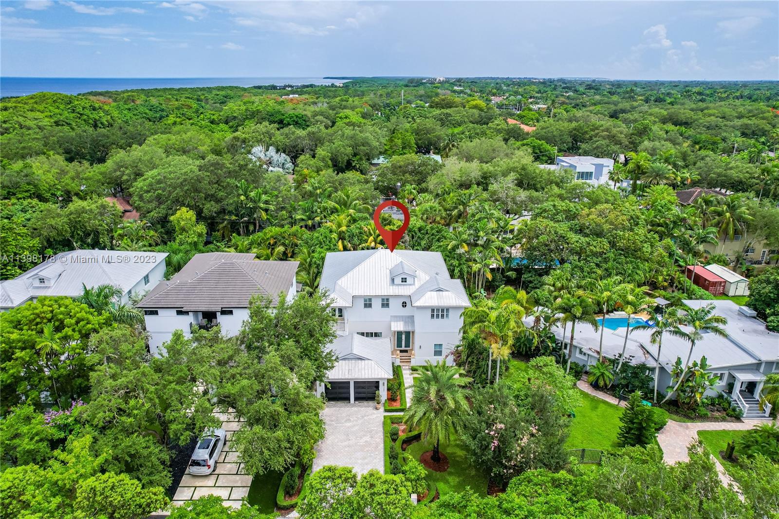 ROBERTS SUB - Residential Lease