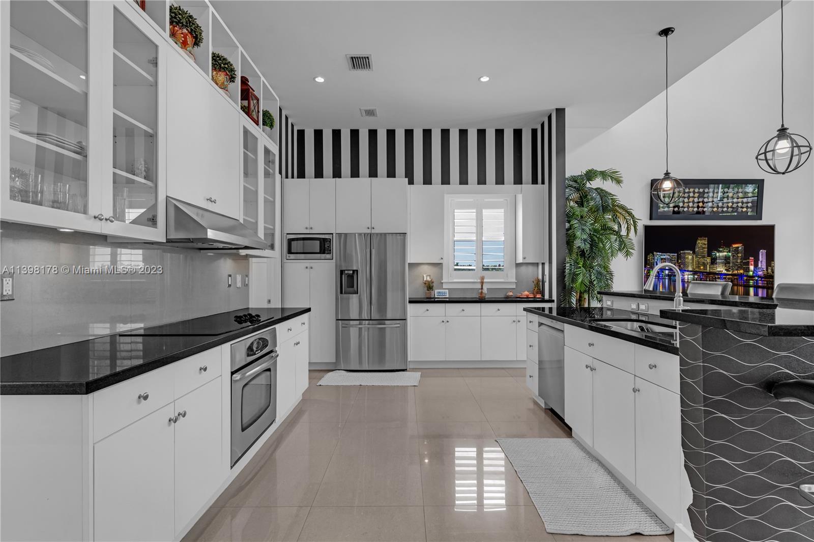 ROBERTS SUB - Residential Lease