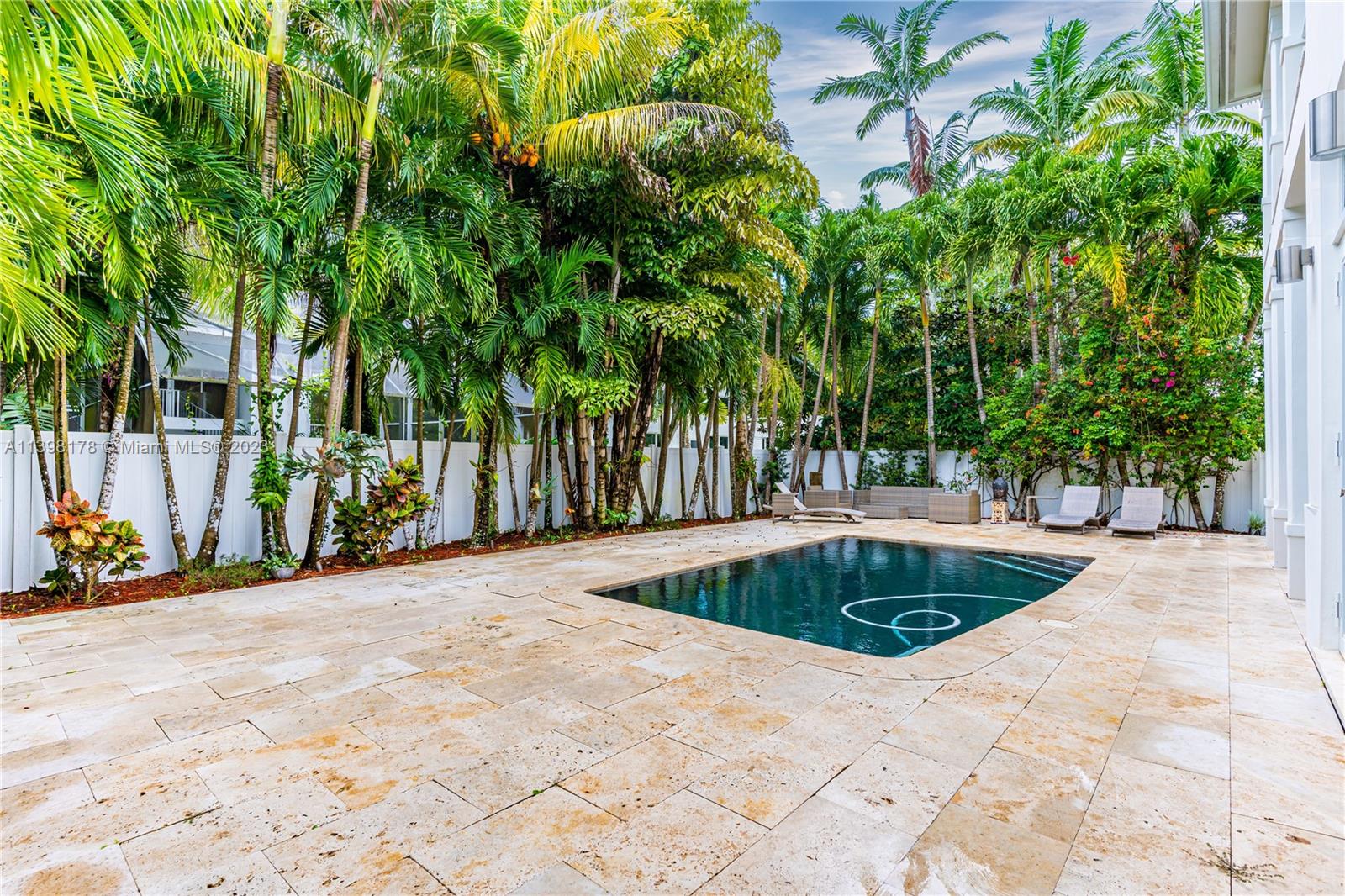 ROBERTS SUB - Residential Lease