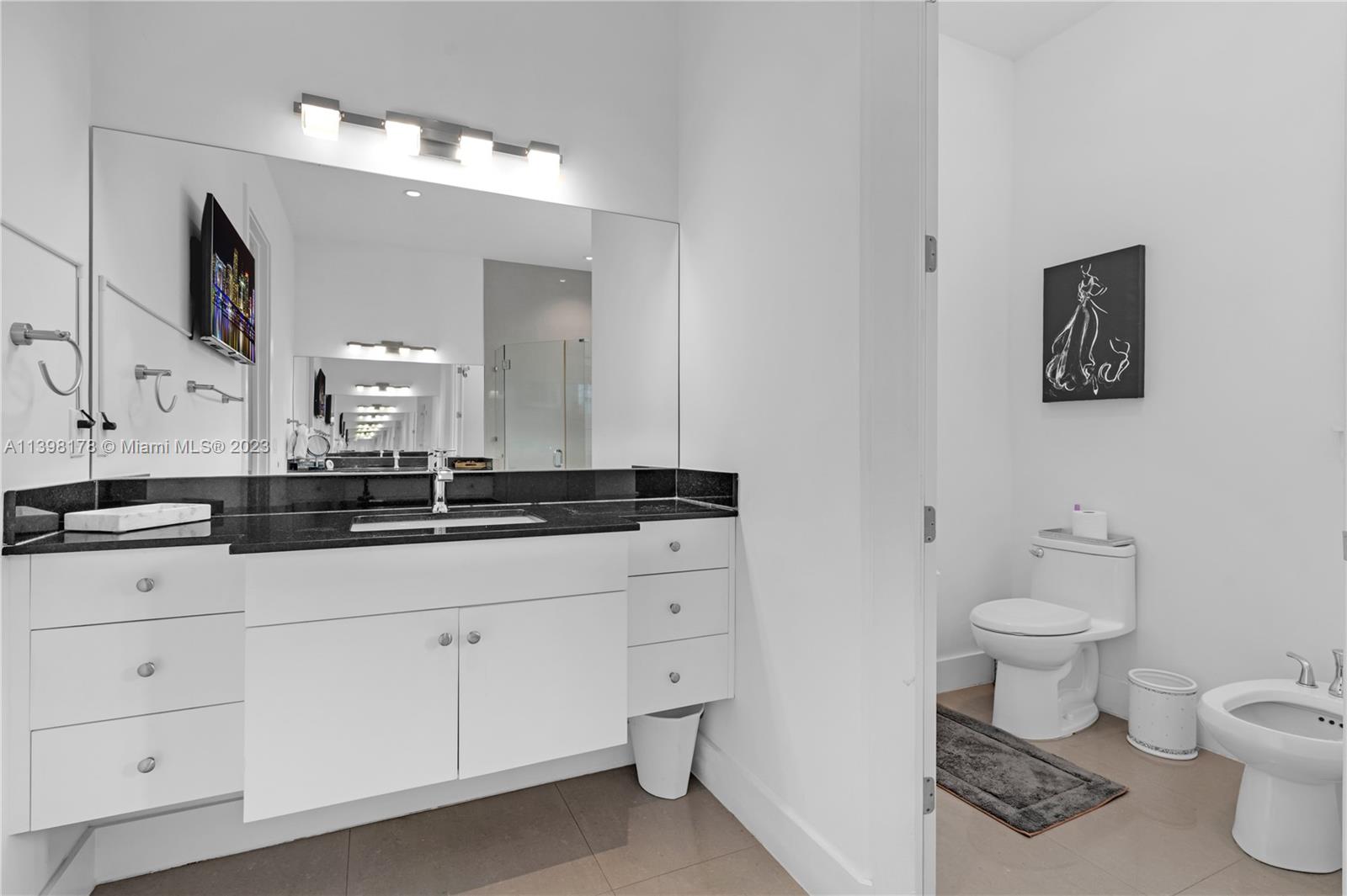 ROBERTS SUB - Residential Lease
