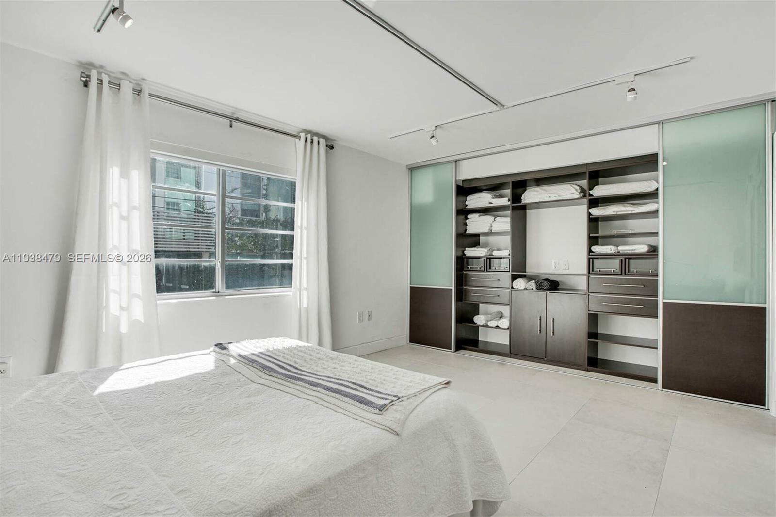 LASER CONDO - Residential