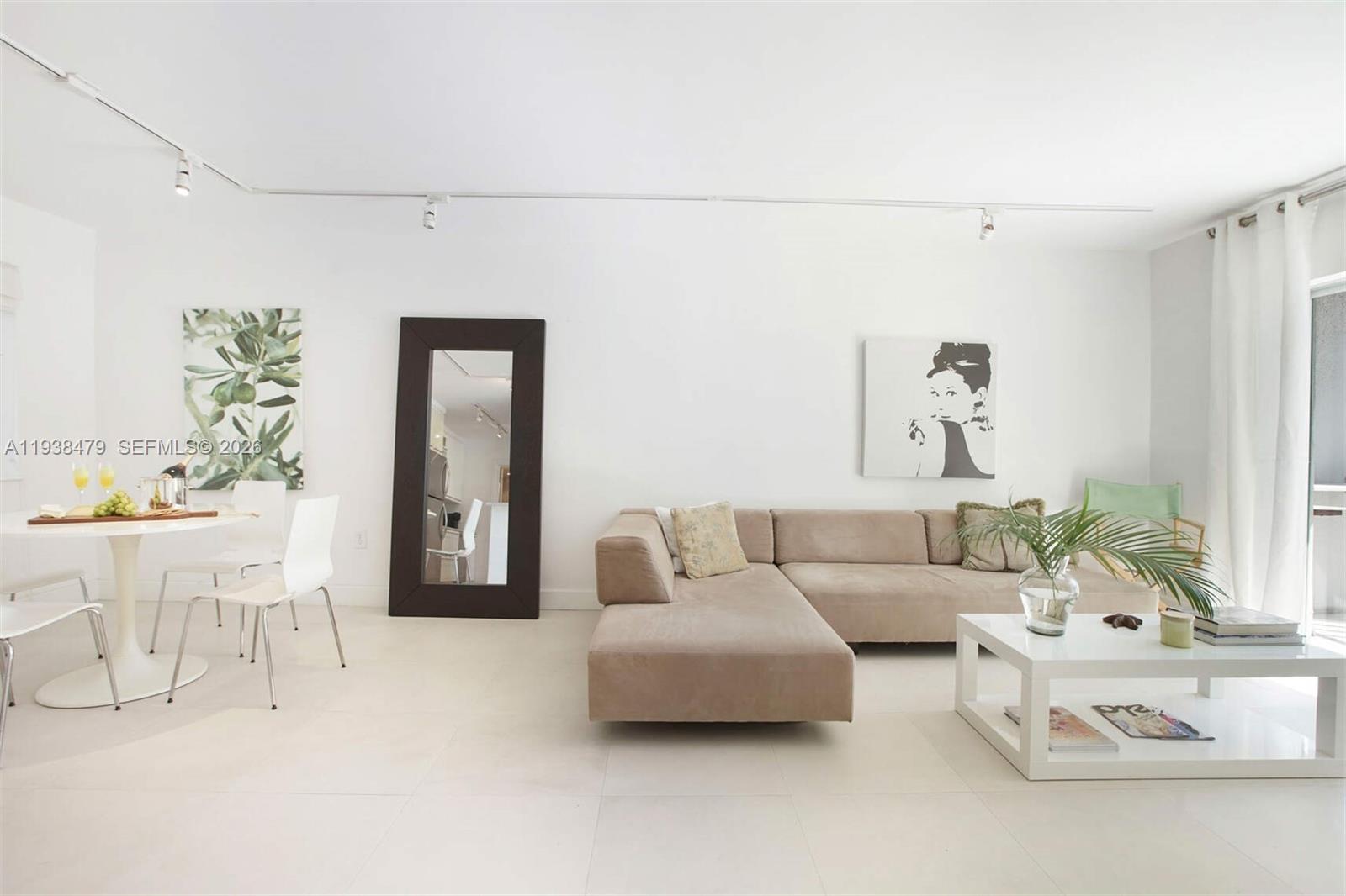 LASER CONDO - Residential