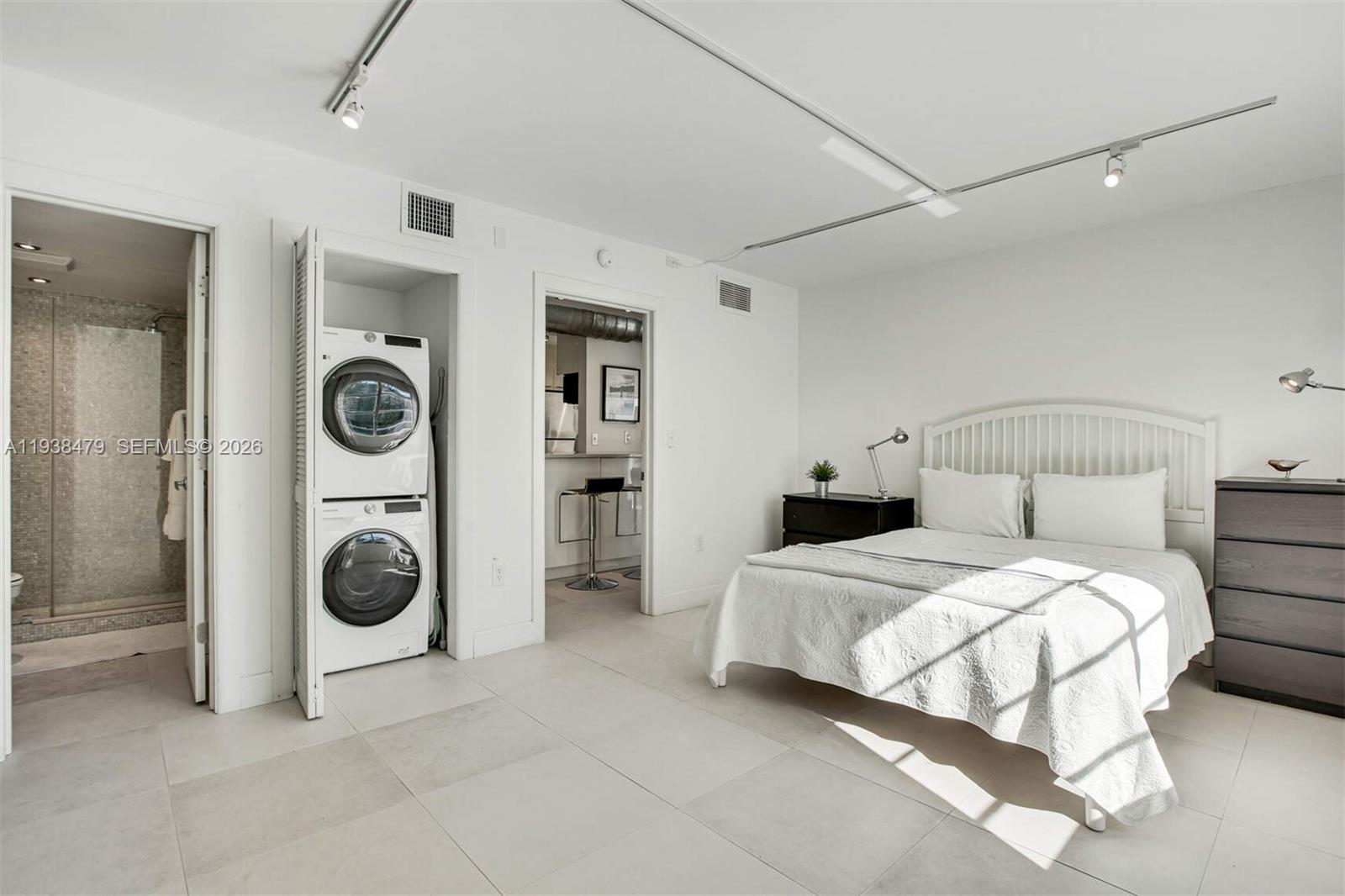LASER CONDO - Residential