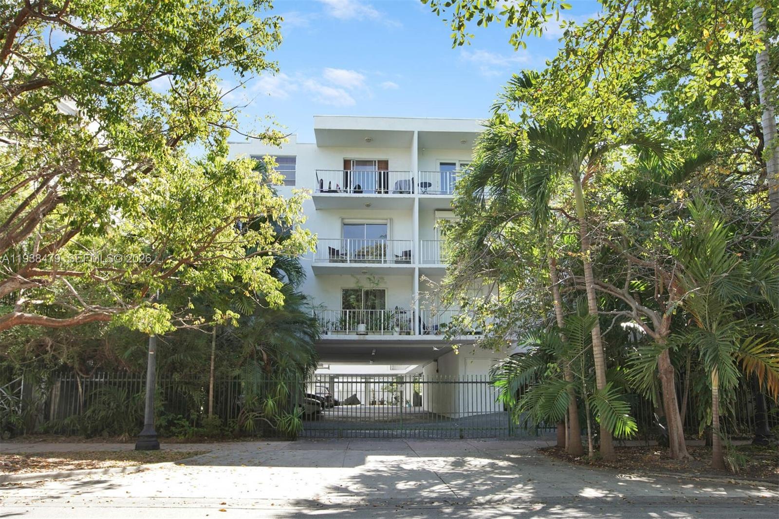 LASER CONDO - Residential