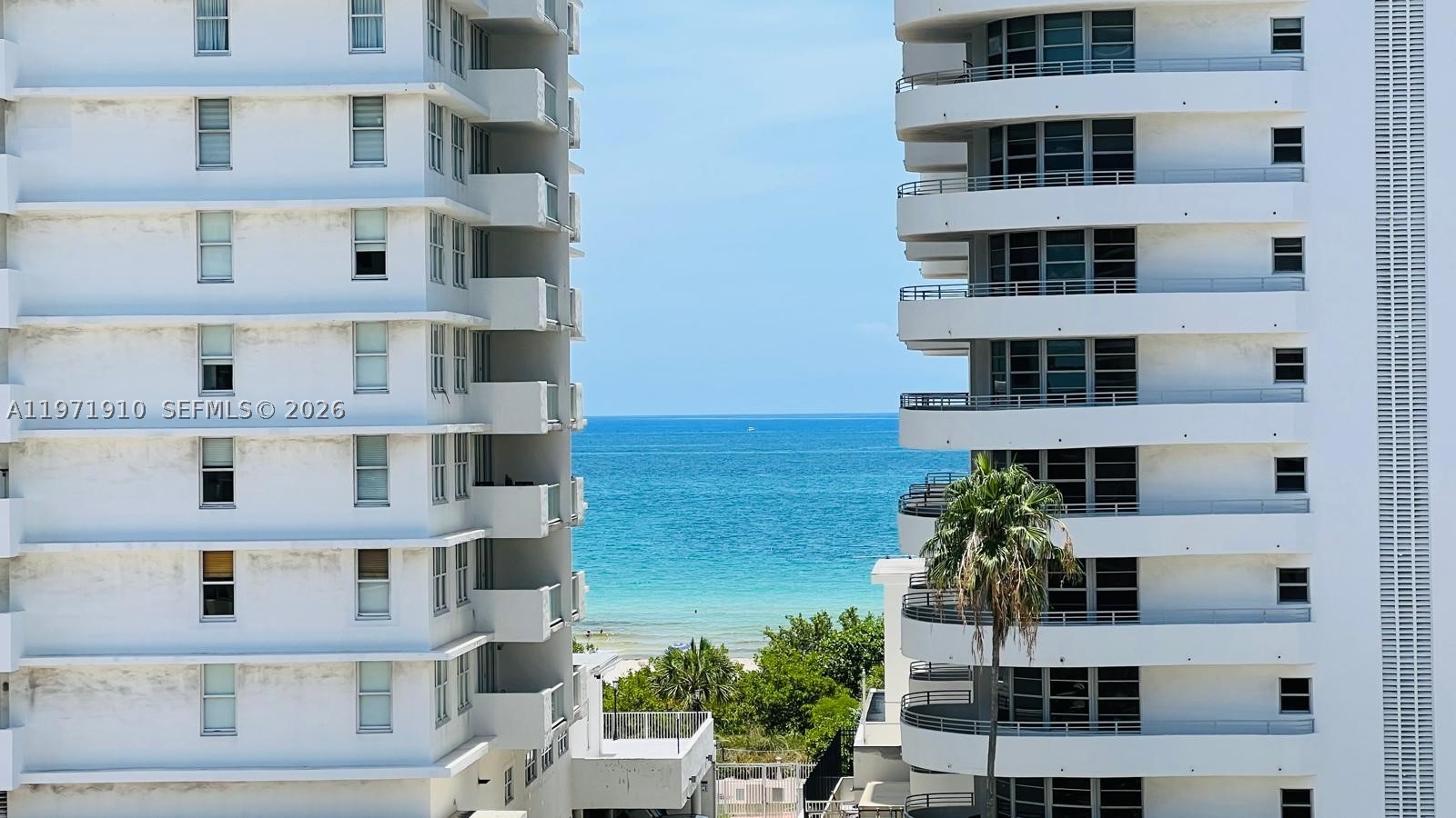 5600 CONDO - Residential
