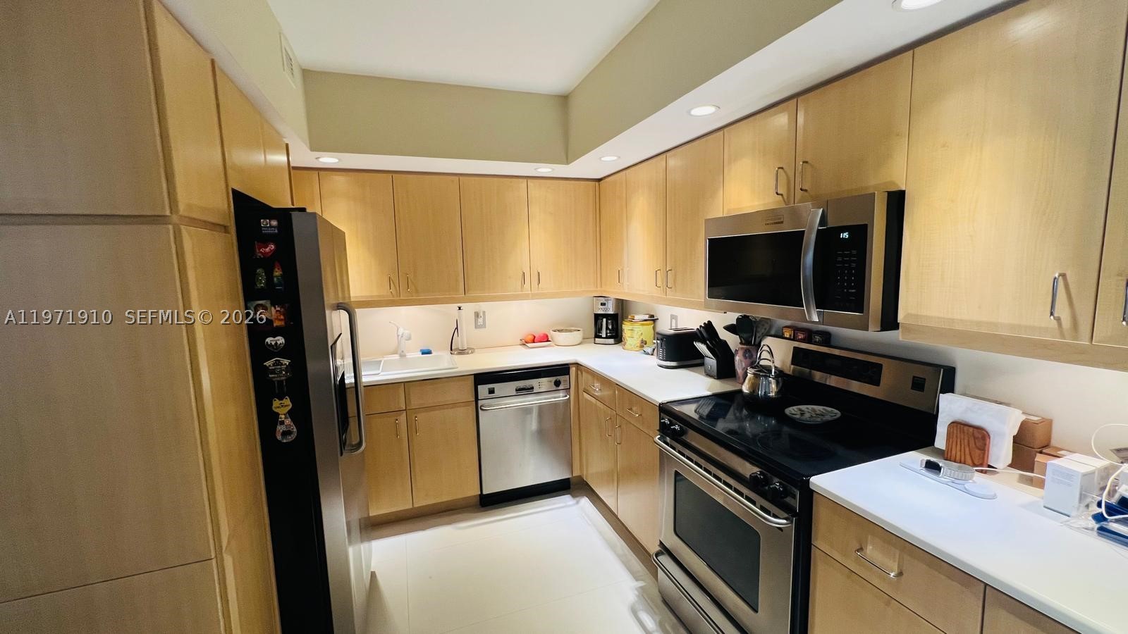 5600 CONDO - Residential