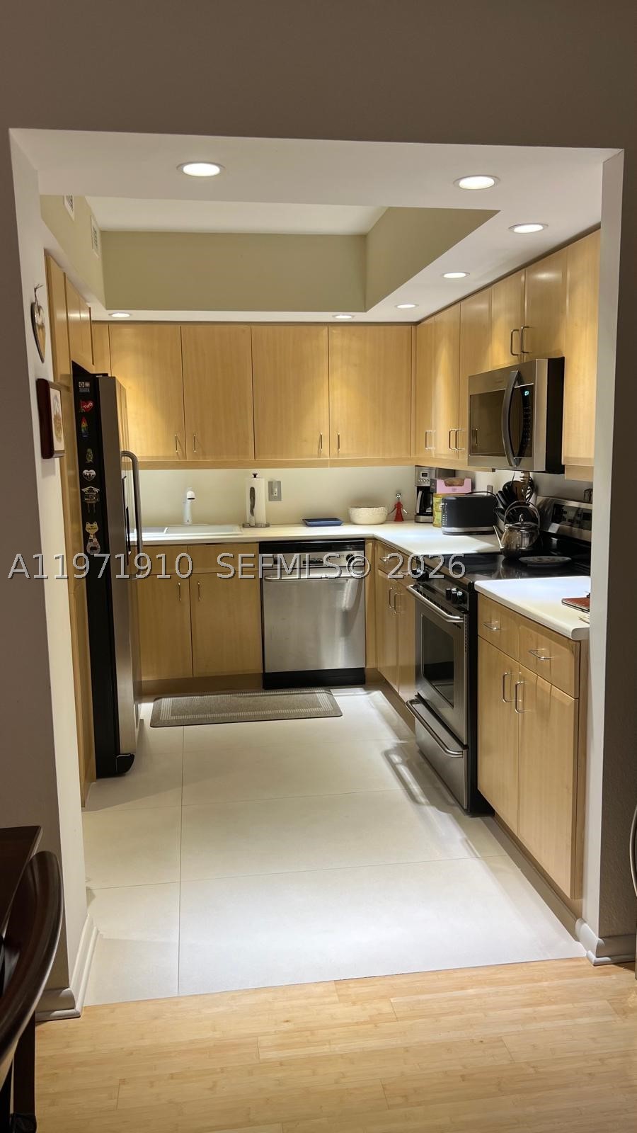 5600 CONDO - Residential