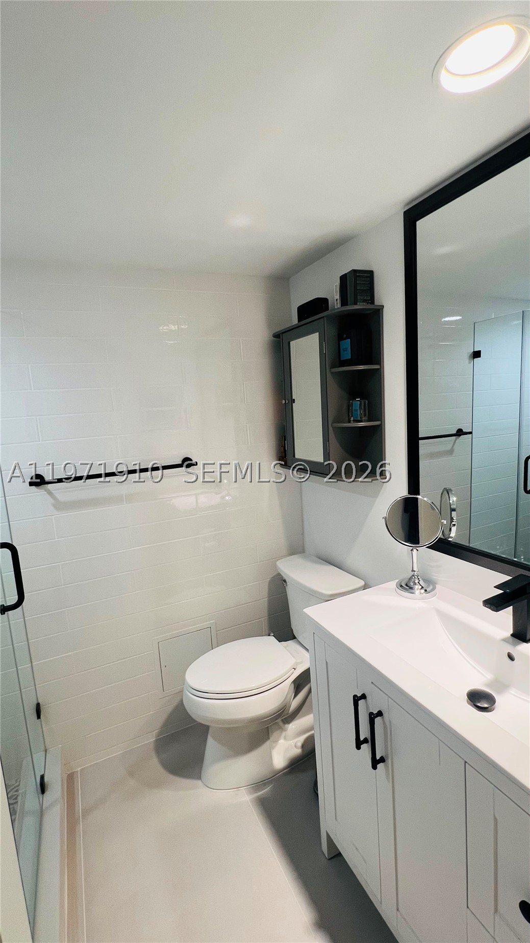 5600 CONDO - Residential